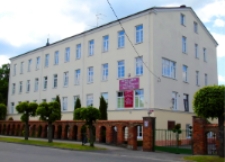 Budynek Zespołu Szkół Centrum Kształcenia Rolniczego im. W. Witosa w Leśnej Podlaskiej [fotografia]