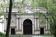 Brama wjazdowa do zespołu pałacowo-parkowego Radziwiłłów w Białej Podlaskiej [fotografia]