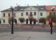 Budynek Urzędu Miasta przy Placu Wolności w Białej Podlaskiej [fotografia]