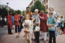 Bibliotekarze Filii nr 6 WiMBP na koncercie przy bibliotece podczas Podlaskiego Jarmarku Folkloru