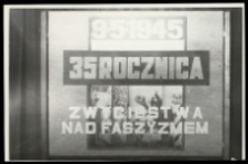 Wystawa "35 rocznica zwycięstwa nad faszyzmem" zorganizowana przez Wojewódzką i Miejską Bibliotekę Publiczną w Białej Podlaskiej (1975-1998)