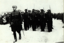 Bialski oddział Związku Strzeleckiego na defiladzie 11 listopada 1938 r. [fotografia]