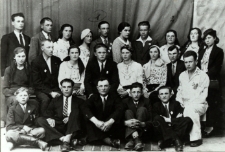 Koło Związku Młodziezy Wiejskiej w Łomazach w czasie Zjazdu Powiatowego Stronnictwa Ludowego w Białej Podlaskiej [fotografia]