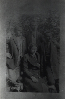 Kajetan Sawczuk w czasie kursu rolniczo-oświatowego w Sokołówku [fotografia]