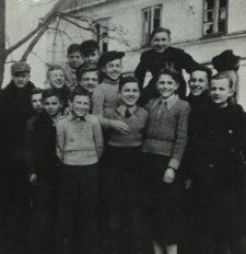 Uczniowie kl. I Publicznej Szkoły Handlowej w Białej Podlaskiej [fotografia]