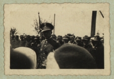 Uroczystość odsłonięcia kopca w Żerocinie upamiętniającego Marszałka Józefa Piłsudskiego i pobyt I Brygady Legionów w 1915 r. [fotografia]