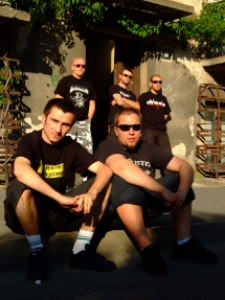 Sesja zdjęciowa do płyty „To nie jest kraj dla słabych ludzi” zespołu Back To Reality, lipiec - sierpień, Biała Podlaska, 2009 r.