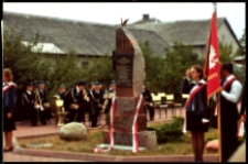 Cmentarze i miejsca pamięci w pow. Biała Podlaska : gm. Łomazy : pomnik pamięci mieszkańców gminy Łomazy : fotografia