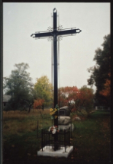 Cmentarze i miejsca pamięci w pow. Biała Podlaska : gm. Rossosz : nieczynny cmentarz unicko katolicki w Rossoszu : fotografia