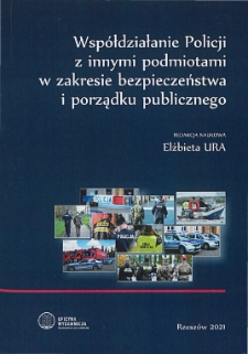 Wsp&oacute;łdziałanie Policji i wojska w II i III Rzeczypospolitej w zakresie szkolenia wojskowego funkcjonariuszy.