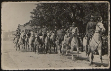 Żołnierze 34 Pułku Piechoty podczas uroczystości [fotografia]