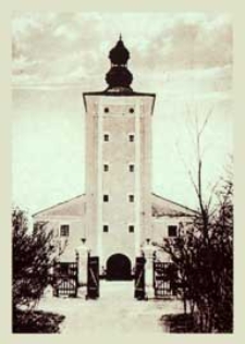 Biała Podlaska - widok na wieżę Radziwiłłowską, z głównej alejki parkowej, 1930 r.