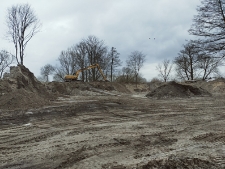 Prace rewitalizacyjne w "parku radziwiłłowskim" - 6 kwietnia 2021 r. [fotografia]