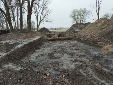 Prace wykopaliskowe w "parku radziwiłłowskim" - 22 kwietnia 2021 r. [fotografia]