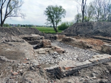 Prace wykopaliskowe w "parku radziwiłłowskim" - 14 maja 2021 r. [fotografia]