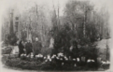 Pogrzeb ekshumowanych ofiar zbrodni hitlerowskich - rozstrzelanych w lesie Grabarka k. Białej Podlaskiej 5 lipca 1940 roku