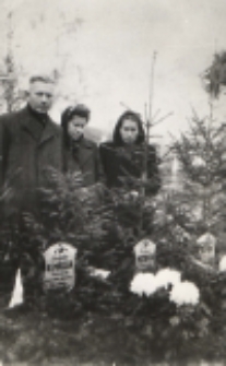 Pogrzeb ekshumowanych ofiar zbrodni hitlerowskich - rozstrzelanych w lesie Grabarka k. Białej Podlaskiej 5 lipca 1940 roku
