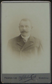 Portret mężczyzny [fotografia]