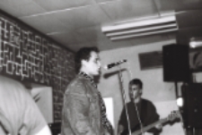 Grupa "Szabas" na koncercie "Vox populi, vox Dei" w Klubie Kultury "Eureka" w Białej Podlaskiej [fotografia]