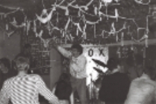 Grupa Kornblumenblau na koncercie "Vox populi, vox Dei" w Klubie Kultury "Eureka" w Białej Podlaskiej [fotografia]