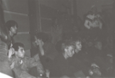 Publiczność na koncercie "Vox populi, vox Dei" w Klubie Kultury "Eureka" w Białej Podlaskiej [fotografia]