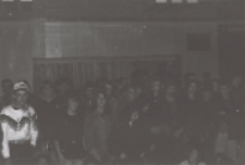 Publiczność na koncercie "Vox populi, vox Dei" w Klubie Kultury "Eureka" w Białej Podlaskiej [fotografia]