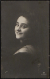 Portret młodej kobiety [fotografia]