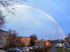 Podwójna tęcza nad ulicą Warszawska w Białej Podlaskiej- 4 listopada 2021 r. [fotografia]