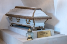 Miejsca związane z bp. Adamem Naruszewiczem w Janowie Podlaskim [fotografie]:krypta w kościele św. Trójcy