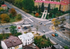 Biała Podlaska w 2004 r : widok z helikoptera na skrzyżowanie ulic Zamkowej, Artyleryjskiej i Janowskiej [fotografia]