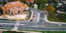 Biała Podlaska w 2004 r : widok z helikoptera na Dom Strażaka od strony skrzyżowania ulicy Janowskiej i Nowej [fotografia]