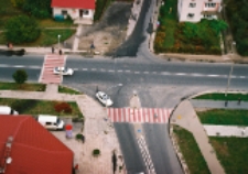 Biała Podlaska w 2004 r : widok z helikoptera na skrzyżowanie ulicy Terebelskiej z ulicą Królowej Jadwigi i Okopową [fotografia]