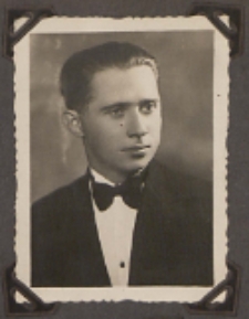 Fotografie z albumu Stanisławy Ladwiniec z Białej Podlaskiej : Franciszek z Radzynia