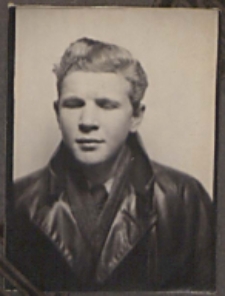 Fotografie z albumu rodziny Stanisławy Ladwiniec z Białej Podlaskiej : Antoni Maksymiuk