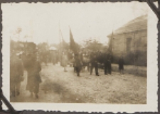 Fotografie z albumu rodziny Stanisławy Ladwiniec z Białej Podlaskiej : pogrzeb Jakuba Ladwińca