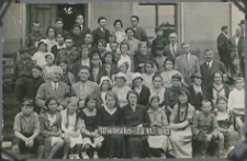 Fotografie z albumu rodziny Stanisławy Ladwiniec z Białej Podlaskiej: wycieczka do Wieliczki i Krakowa