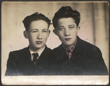 Na wieczną pamiątke siostrze zosi ofiarowuję swą podobiznę brat Bolek - Zosi [fotografia]