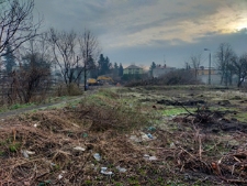 Początki prac na budową nowego osiedla w miejscu dawnego Wojewódzkiego Szpitala Zespolonego w Białej Podlaskiej - 27 marca 2023 r. [fotografia]