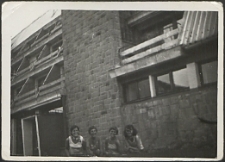 Koleżanki na wycieczce w Zawoi [fotografia]