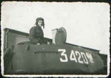 Zygmunt Więcierzewski w wieżyczce czołgu [fotografia]