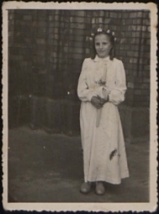 Komunia Barbary Głowniak c&oacute;rki cioci Sabiny [fotografia]