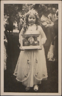 Joanna Reda w dniu Pierwszej Komunii Świętej [fotografia]