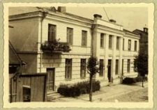 Urząd Skarbowy przy ul. Piłsudskiego w Białej Podlaskiej [dokument ikonograficzny]