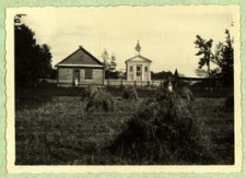 Kościół św. Stanisława i zabudowania parafialne w Komarnie [dokument ikonograficzny]