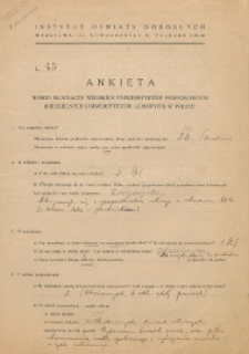 Ankieta wśród słuchaczy Wiejskich Uniwersytetów Powszechnych (Niedzielnych Uniwersytetów Ludowych) w Polsce