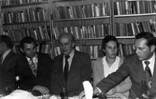 Spotkanie bibliotekarzy związane z odejściem na emeryturę Jerzego Kaczyńskiego - zastępcy dyr. Wojewódzkiej Biblioteki Publicznej w Białej Podlaskiej