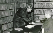 Powiatowa i Miejska Biblioteka Publiczna w Białej Podlaskiej - oddział dla dzieci w lokalu przy ul. Plac Wolności 6