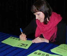 Spotkanie autorskie z Joanną Fabicką zorganizowane przez Filię nr 3 MBP w ODK w Białej Podlaskiej, 17.05.2010 r.