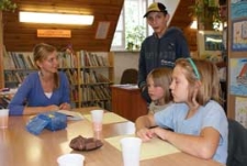 Zajęcia "Wakacyjne podróże po mądrej lekturze" w Oddziale dla Dzieci Miejskiej Biblioteki Publicznej w Białej Podlaskiej, czerwiec-lipiec 2010