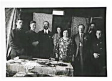 Twórcy regionalnej wystawy w Państwowym Gimnazjum Męskim im. J. I. Kraszewskiego w Białej Podlaskiej